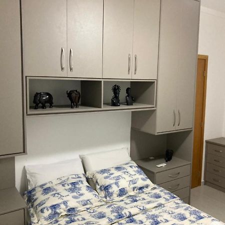 Flat Flora Apartment ปรายากรันเด ภายนอก รูปภาพ