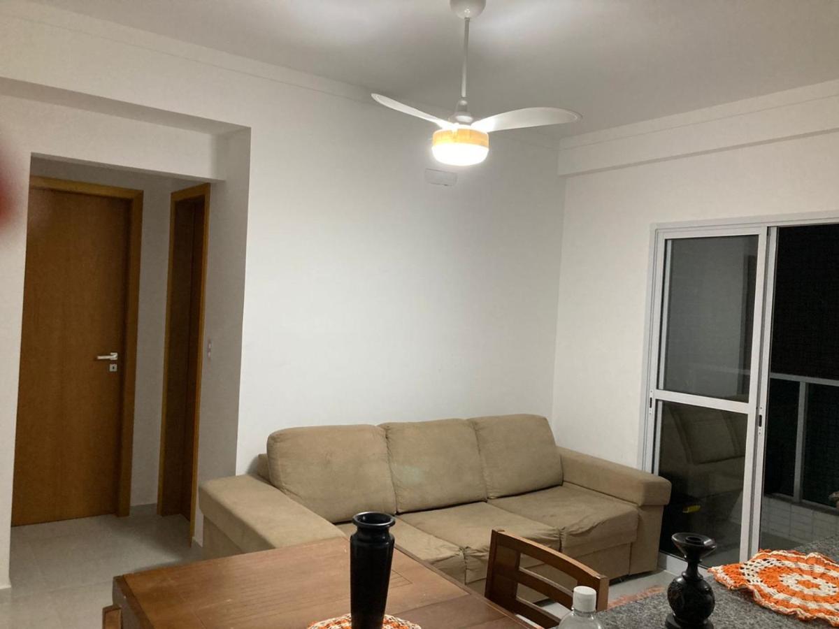 Flat Flora Apartment ปรายากรันเด ภายนอก รูปภาพ
